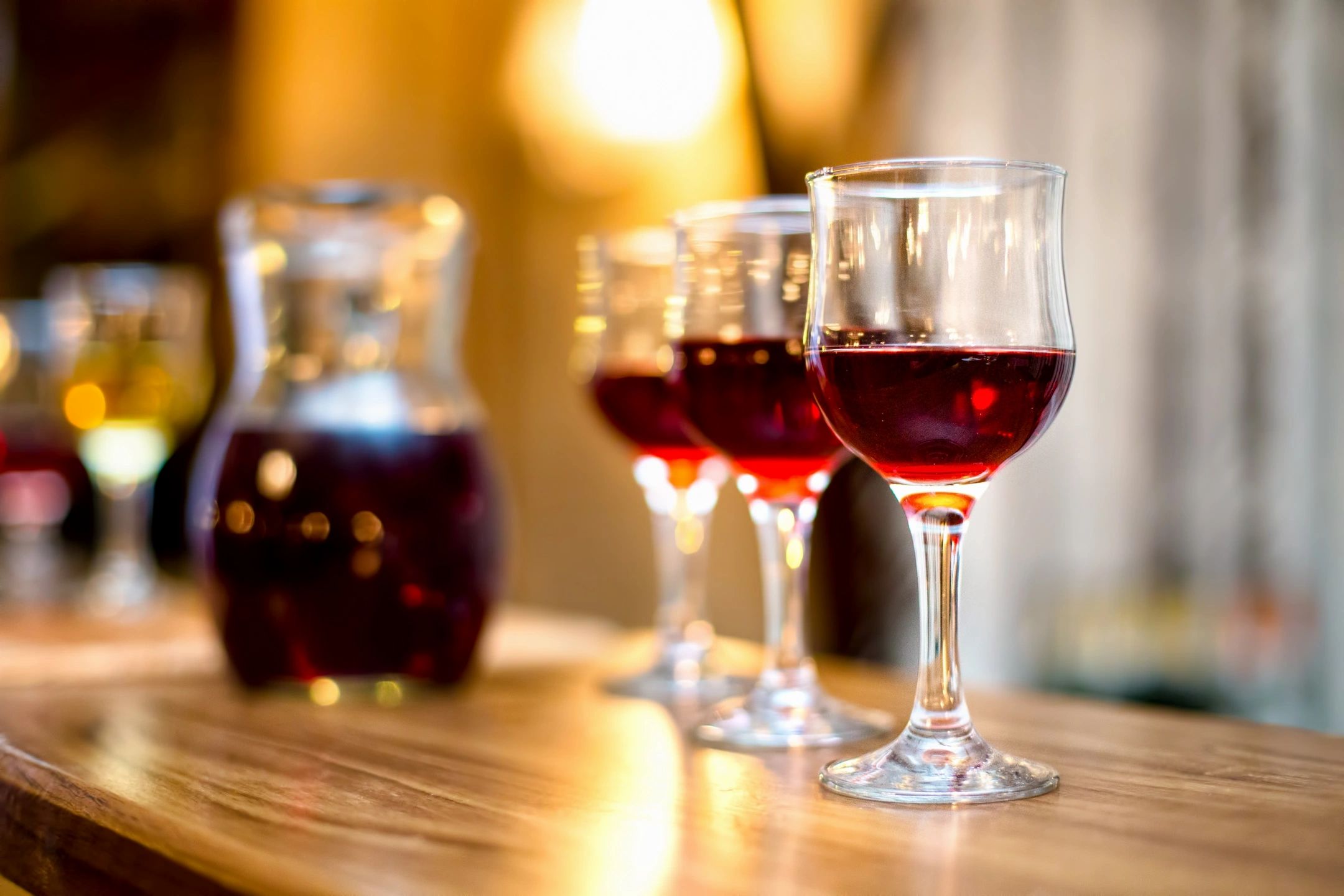 How The Shape Of Your Glass Influences Alcohol Consumption